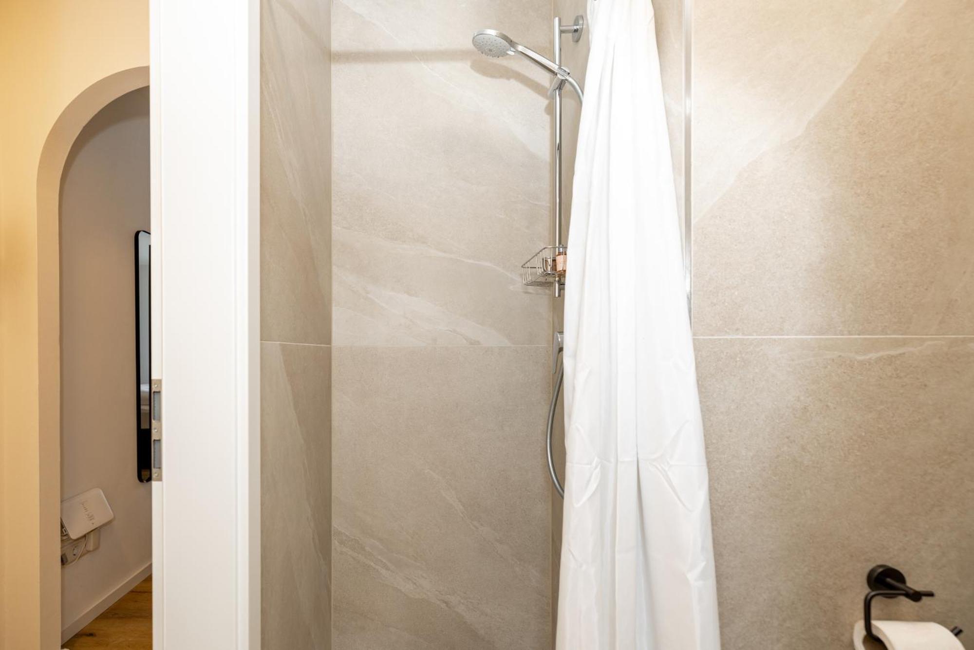 Kleines Apartment Mit Balkon Βίρτσμπουργκ Εξωτερικό φωτογραφία