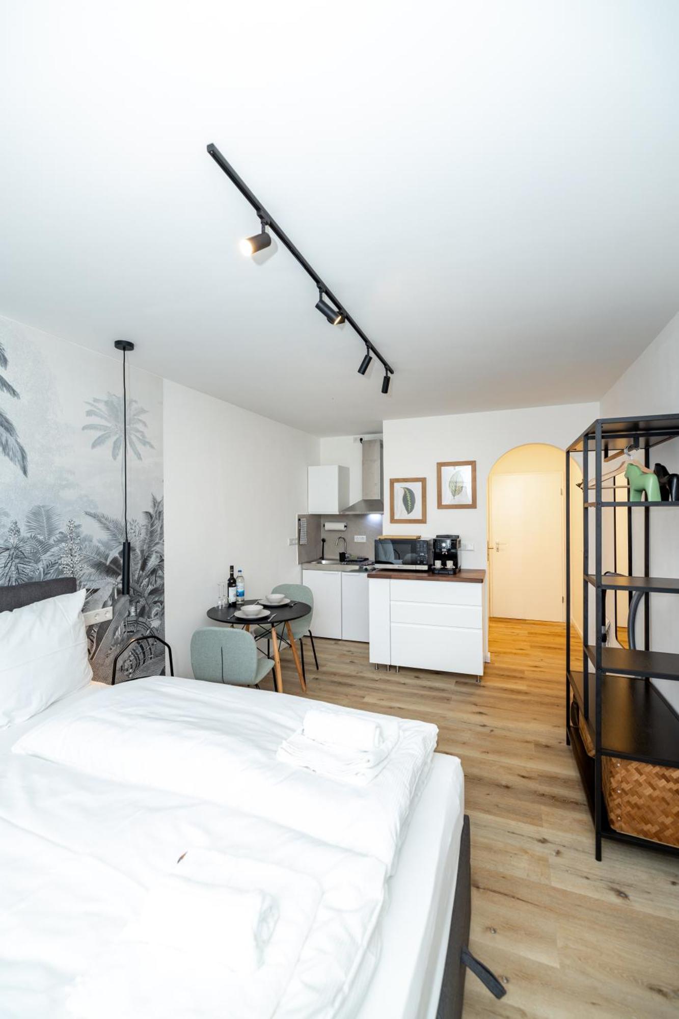 Kleines Apartment Mit Balkon Βίρτσμπουργκ Εξωτερικό φωτογραφία